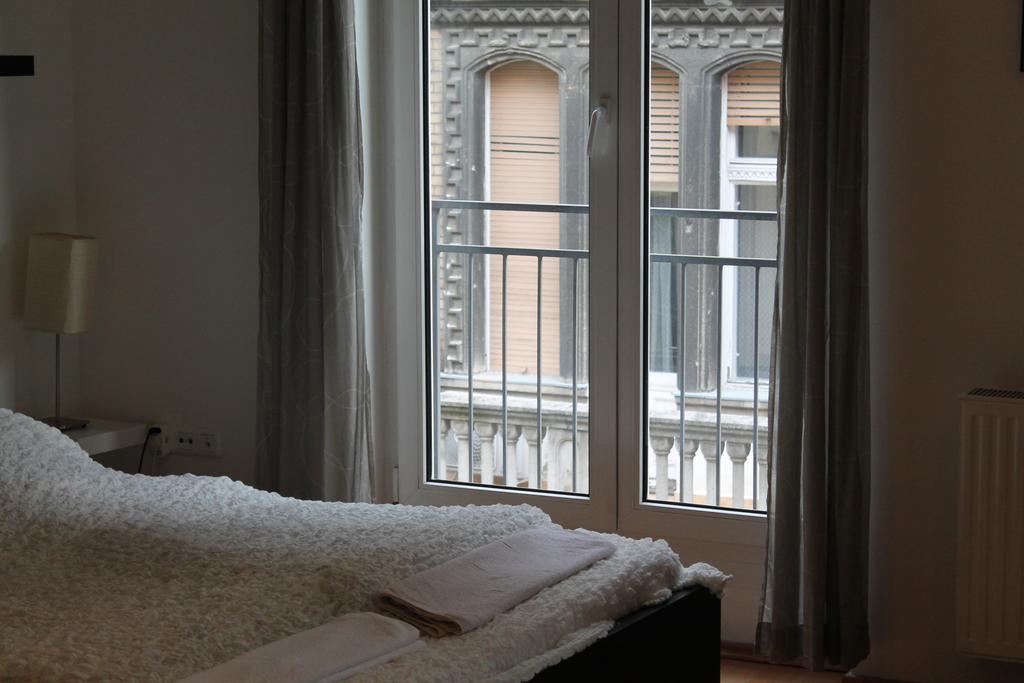 Erkel Apartment Budapeste Exterior foto
